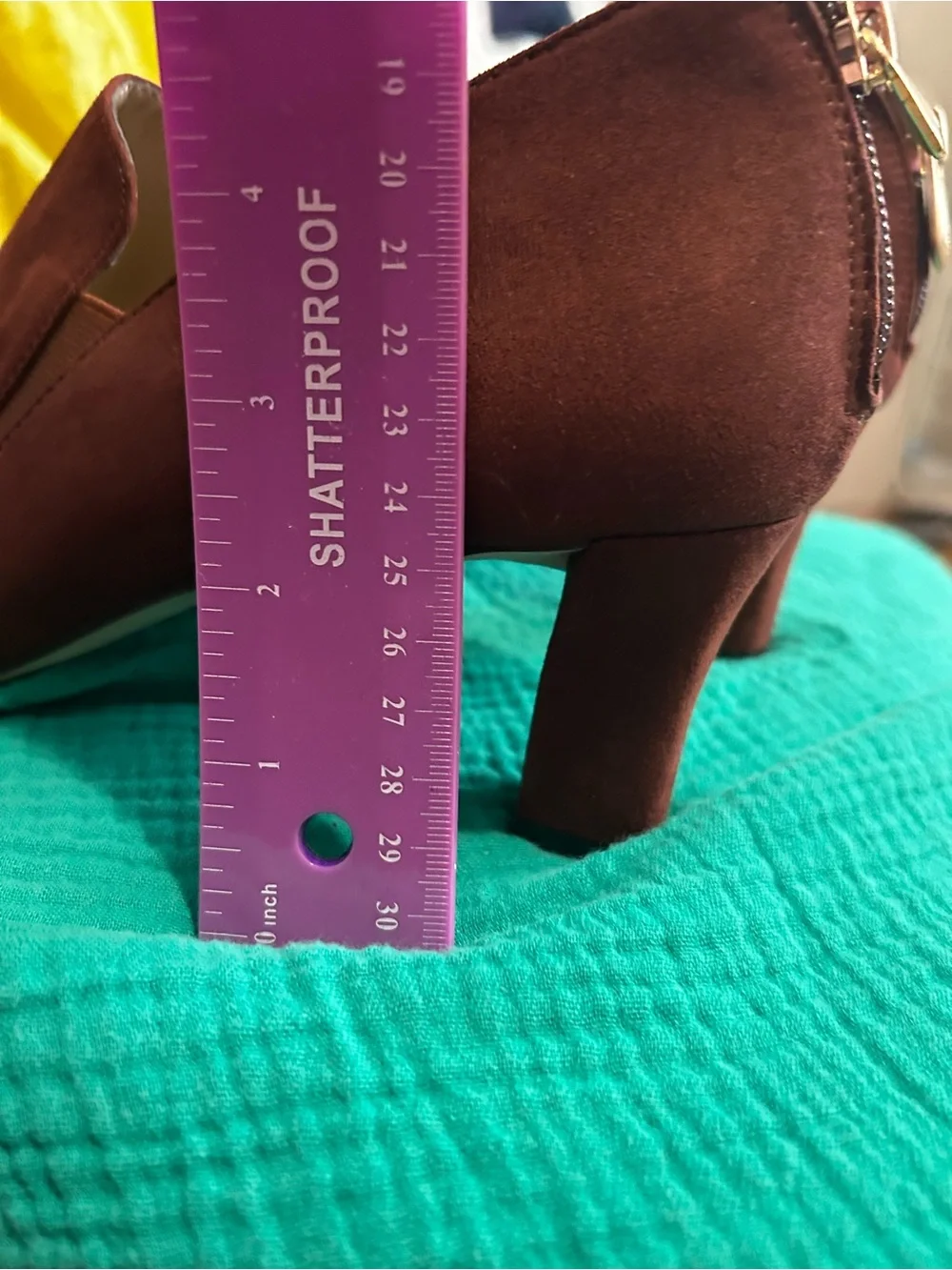 Adrienne Vittadini elegant pointed